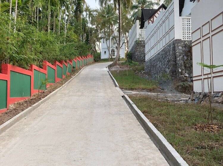 אתר נופש Clarks Exotica Island House, Portblair