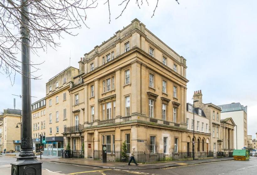 The Halcyon Hotel Apartments, Henry Street