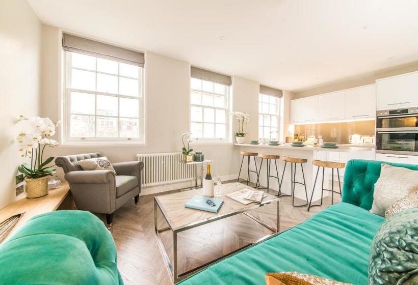 The Halcyon Hotel Apartments, Henry Street