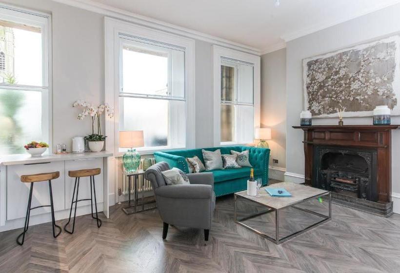 The Halcyon Hotel Apartments, Henry Street