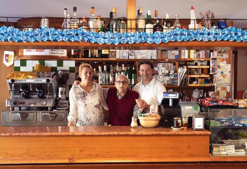 فندق Albergo Al Platano