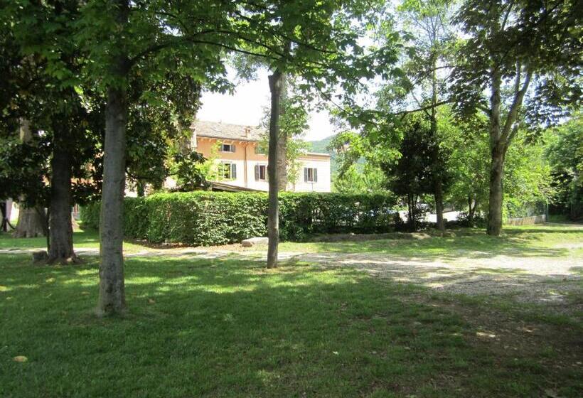 فندق Albergo Al Platano