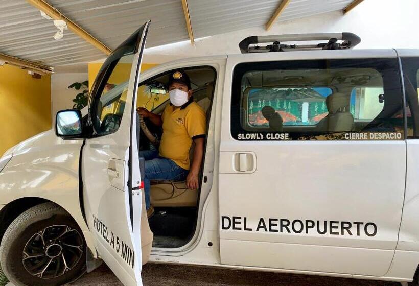 هتل Hostal Alpachaca   New Quito Airport