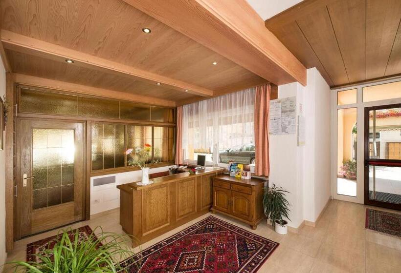 בית מלון כפרי Pensione Penegalblick