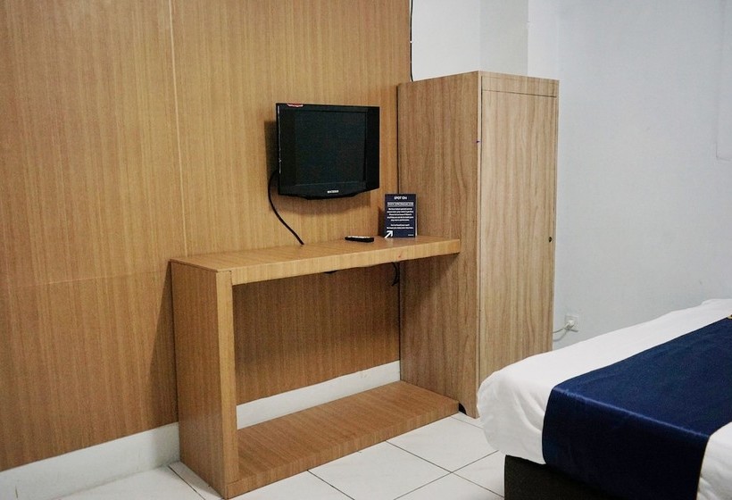 هاستل Pondok Mahkota By Oyo Rooms