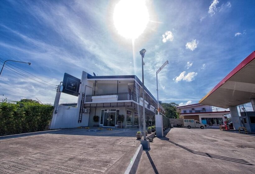 Hotel Bumble V Subic