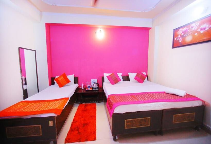 בית מלון כפרי Adb Rooms Arrival Inn