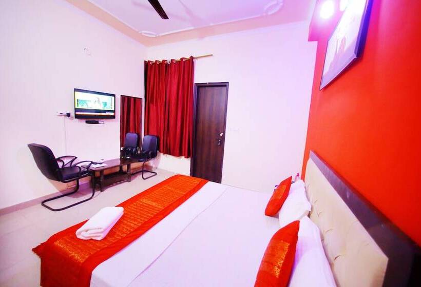 בית מלון כפרי Adb Rooms Arrival Inn