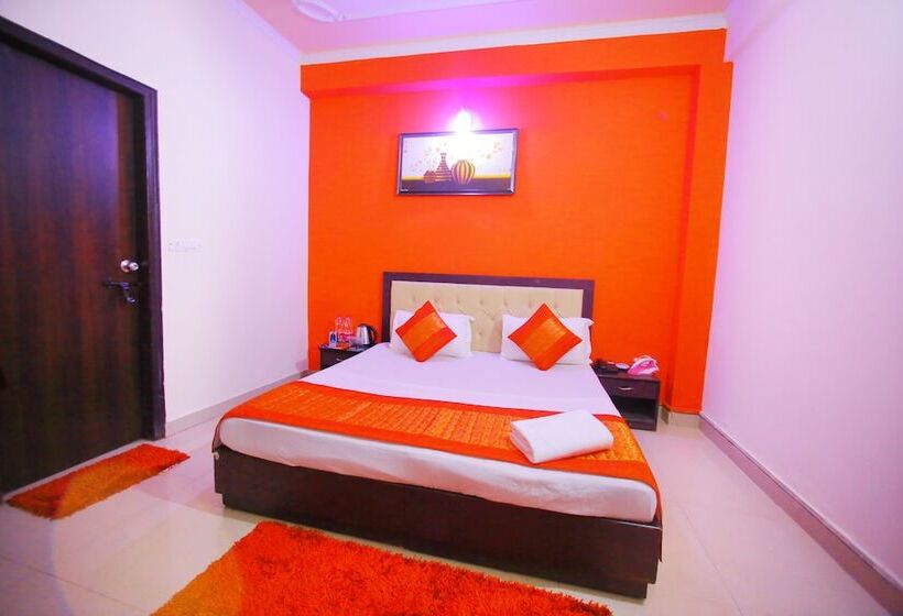 בית מלון כפרי Adb Rooms Arrival Inn