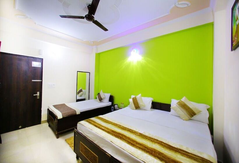 בית מלון כפרי Adb Rooms Arrival Inn