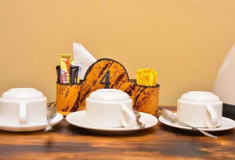 هتل Burka Coffee Lounge