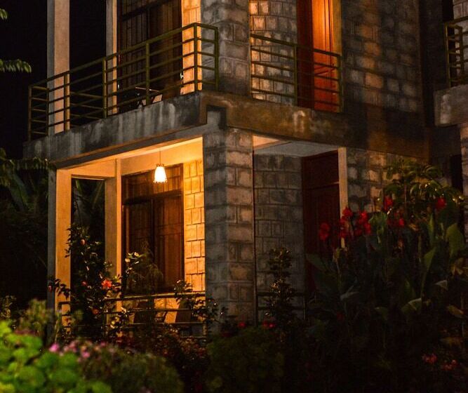 هتل Burka Coffee Lounge