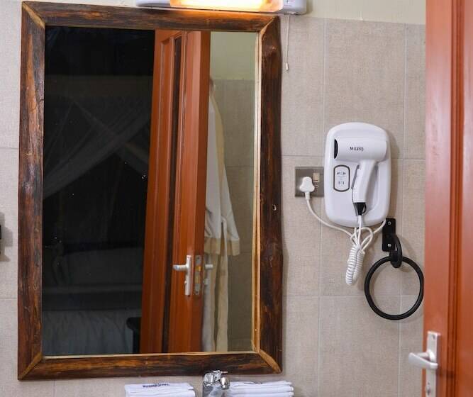 هتل Burka Coffee Lounge