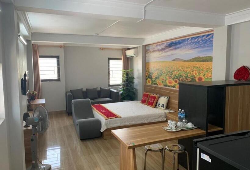 Candy Hotel Hạ Long