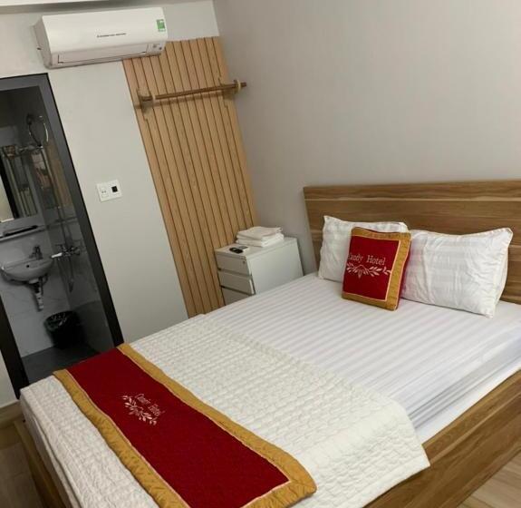 Candy Hotel Hạ Long