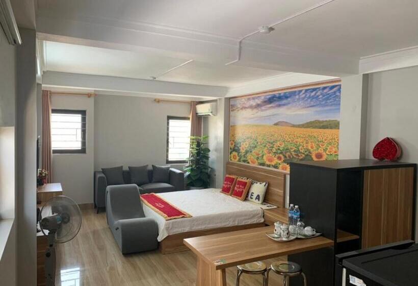 Candy Hotel Hạ Long