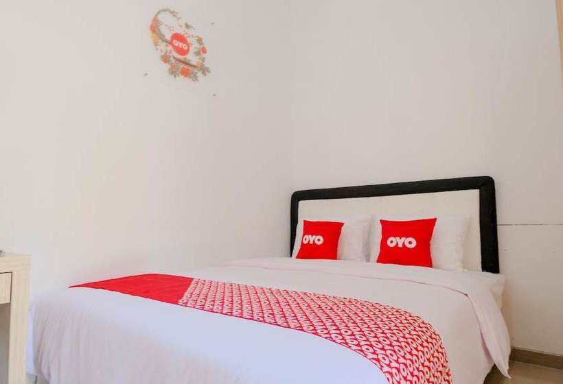 Отель De Zity Family Residence By Oyo Rooms