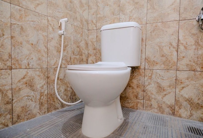 Отель De Zity Family Residence By Oyo Rooms