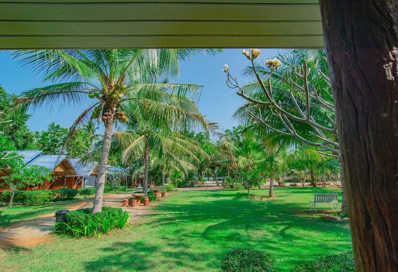 Hotel Garfield Resort Pranburi By Oyo Rooms