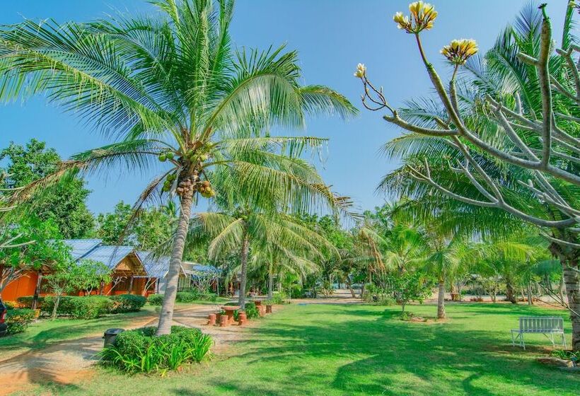 Hotel Garfield Resort Pranburi By Oyo Rooms