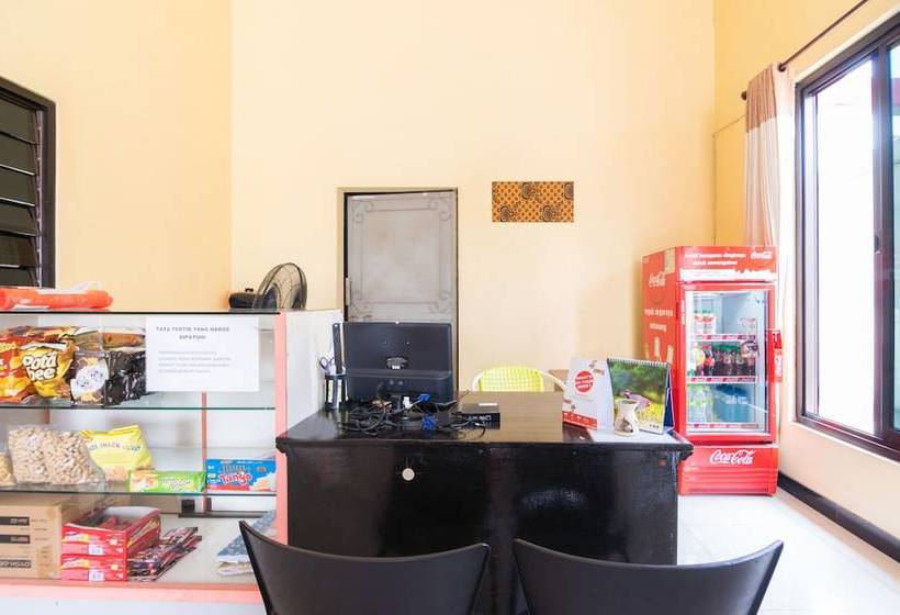 Отель Griya Nala By Oyo Rooms