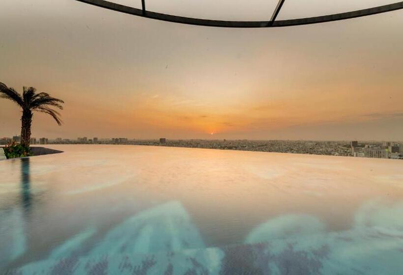 هتل La Vela Saigon