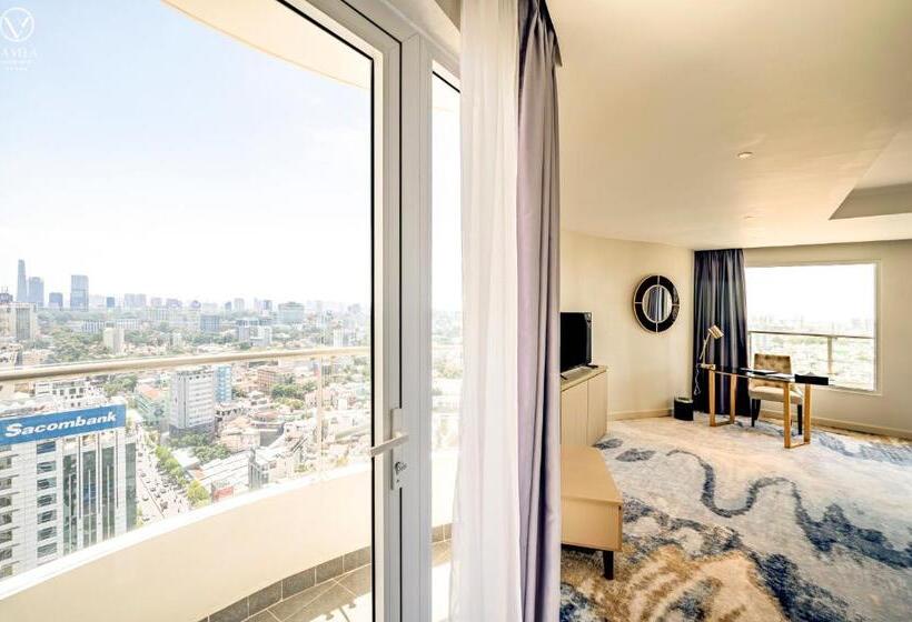 هتل La Vela Saigon