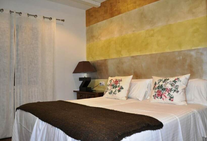 בית מלון כפרי Orellana Perdiz