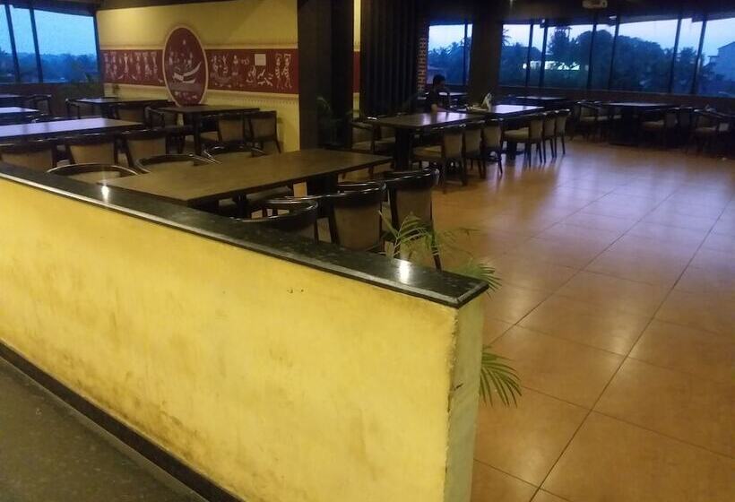 Отель Rachana Palace