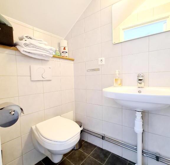 בית מלון כפרי Röda Magasinet