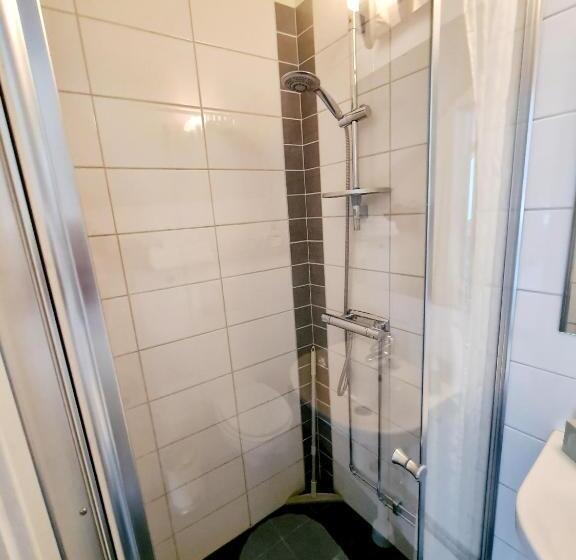 בית מלון כפרי Röda Magasinet