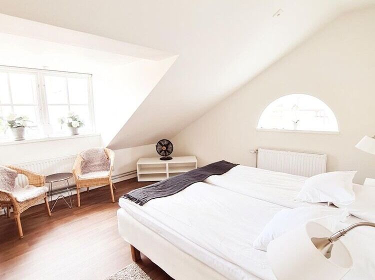 בית מלון כפרי Röda Magasinet