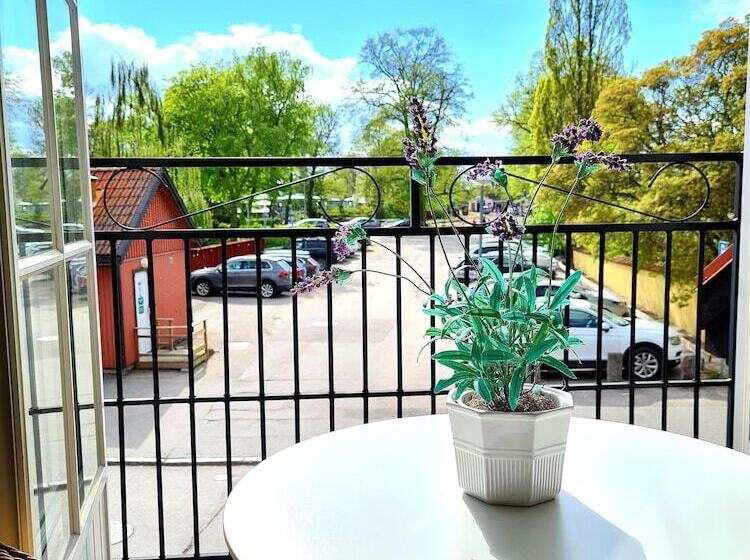 בית מלון כפרי Röda Magasinet