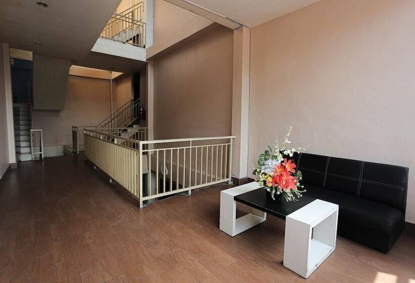 هتل Royal Borneo Guesthouse By Oyo Rooms