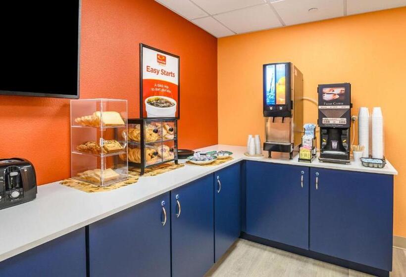 فندق Suburban Studios Hammond