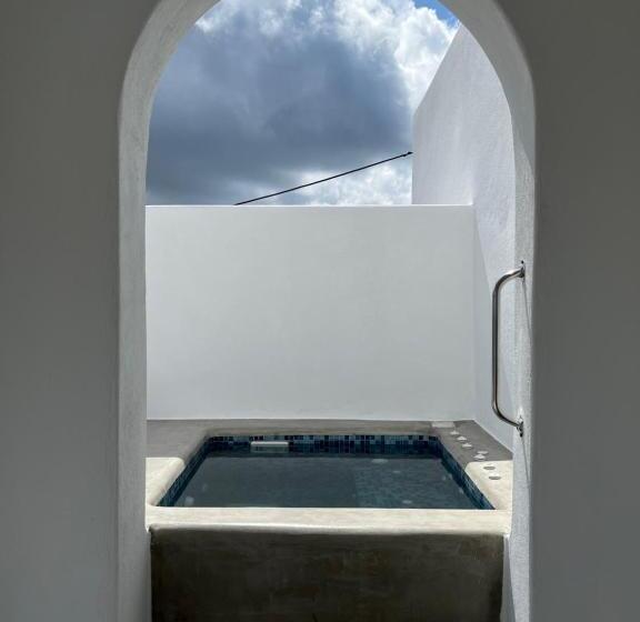 Hotel Pancratium Villas & Suites