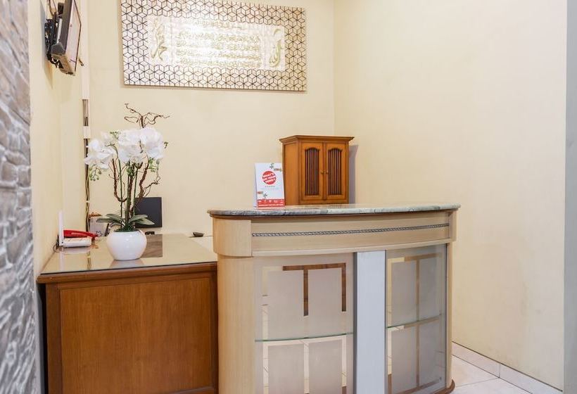 בית מלון כפרי Wisma Wongso Syariah By Oyo Rooms