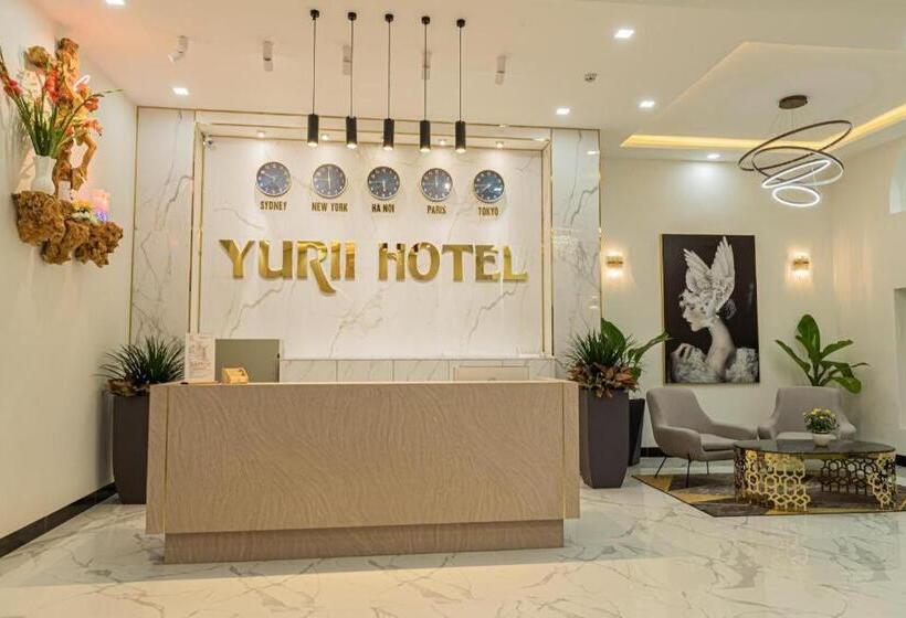 هتل Yurii