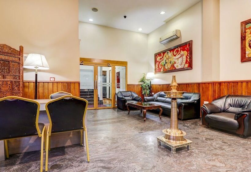 Itsy Hotels Ammu Regency