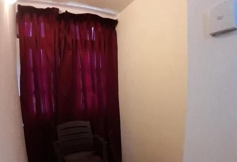 펜션 Dilshan Guest