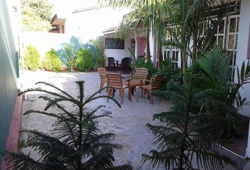 펜션 Dilshan Guest