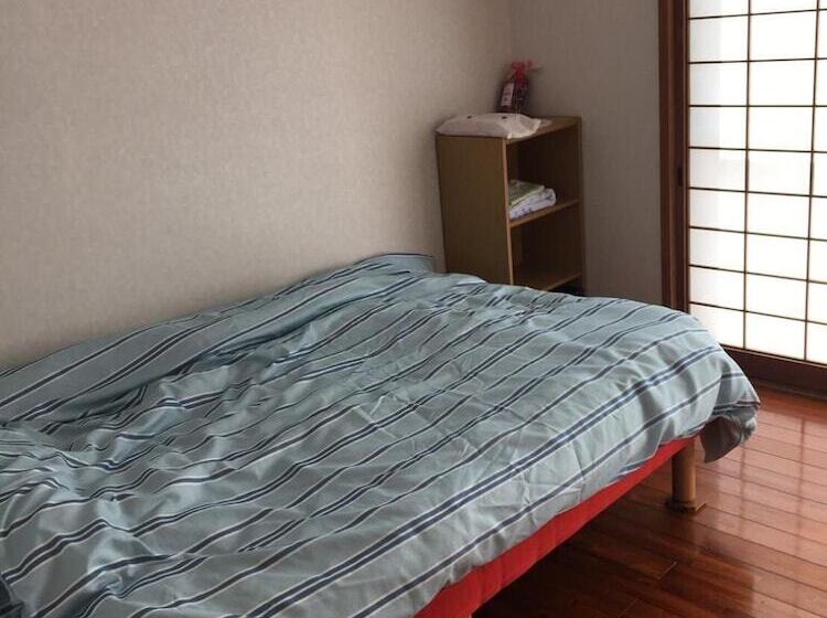 פנסיון Kami House