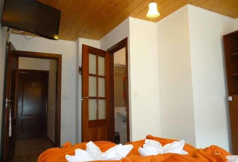 ペンション Willa Jacuu