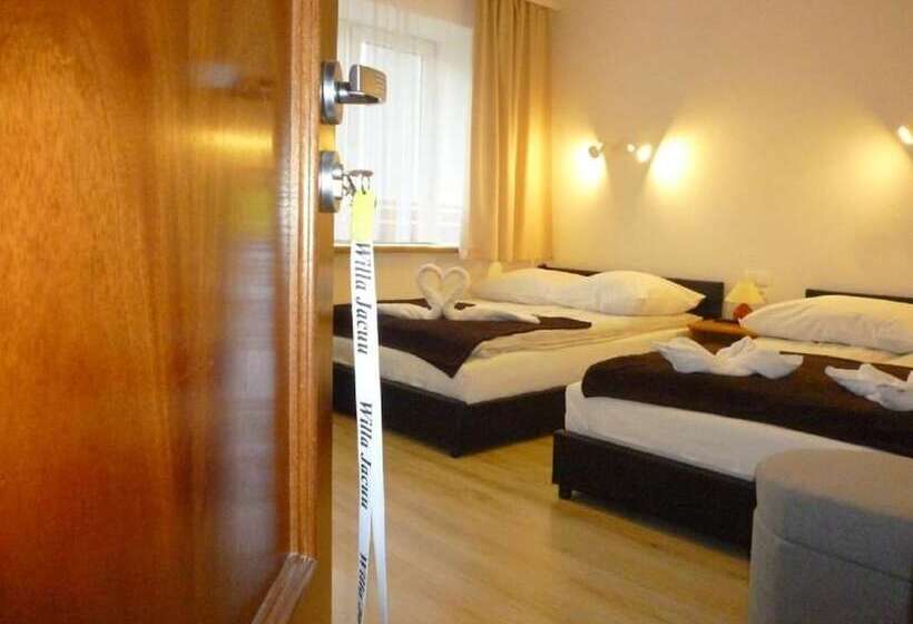 ペンション Willa Jacuu