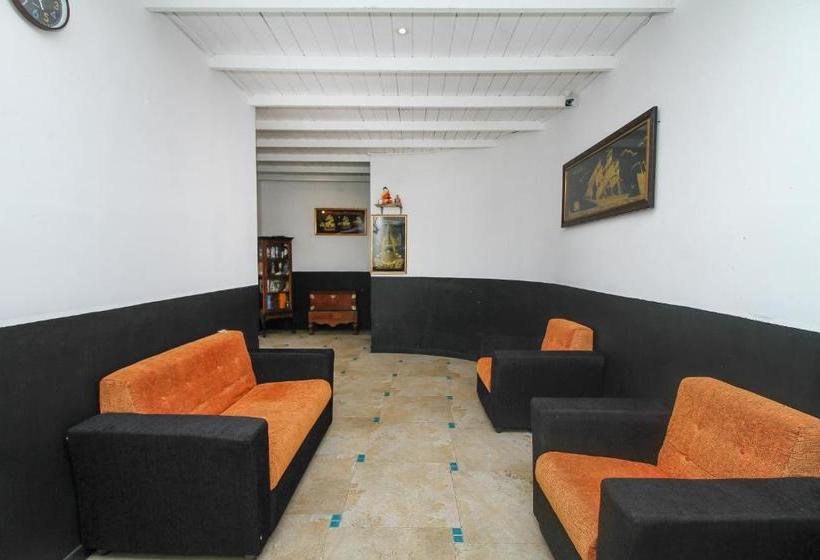 Royal Hotel By Oyo Rooms