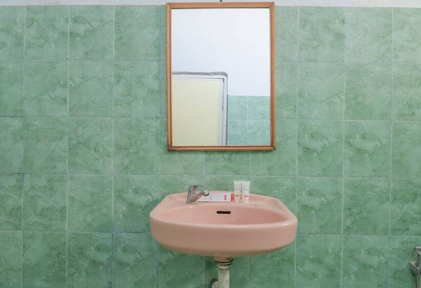 فندق صغير Rara Inn By Oyo Rooms