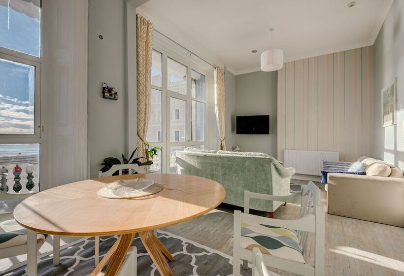 Beach Comber Hastings