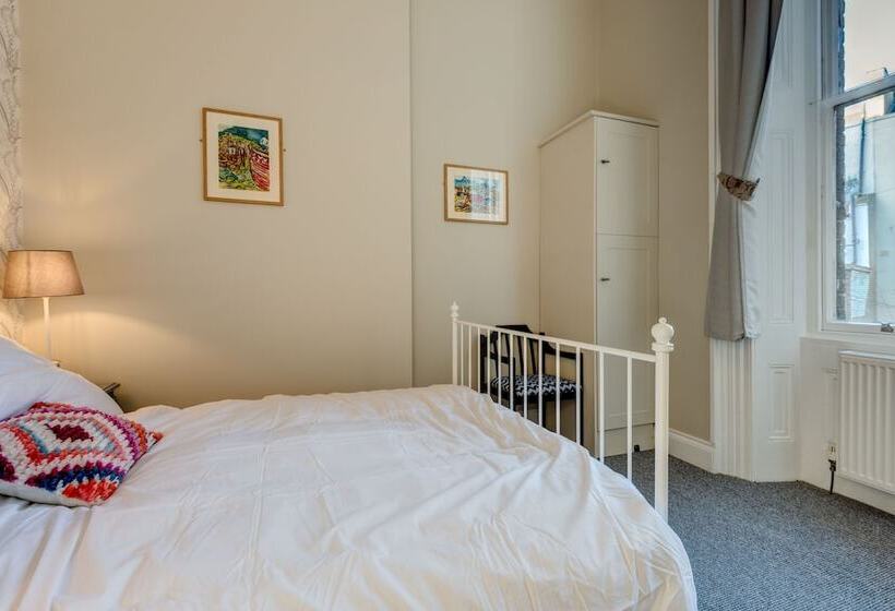 Beach Comber Hastings