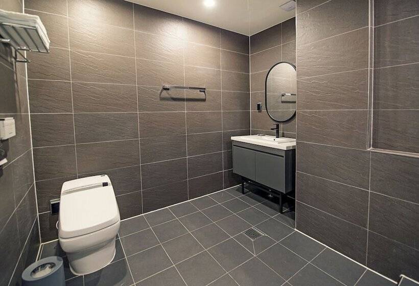 Doo Hotel & Guesthouse   Hostel