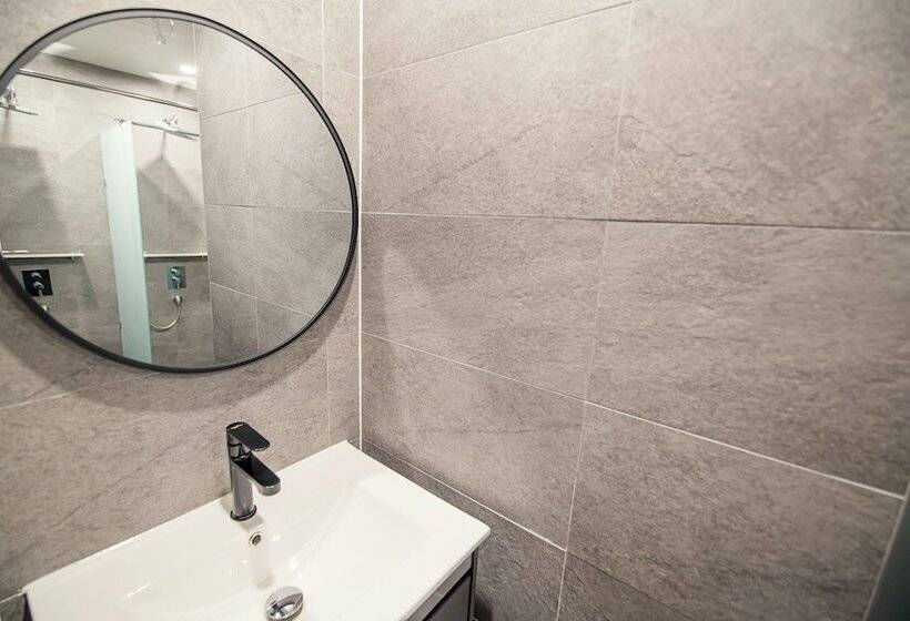 Doo Hotel & Guesthouse   Hostel